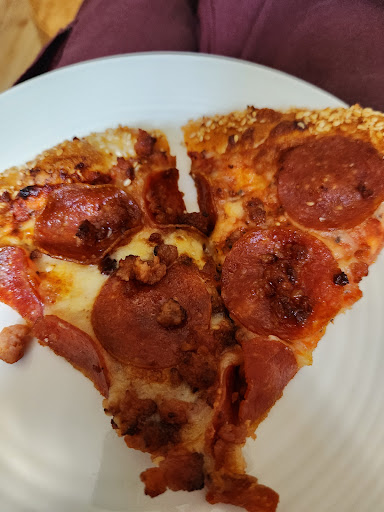 Photo of Red Swan Pizza - Owen Sound - Next to Petro Canada, 925 16th St E #2, Owen Sound, ON N4K 3G5